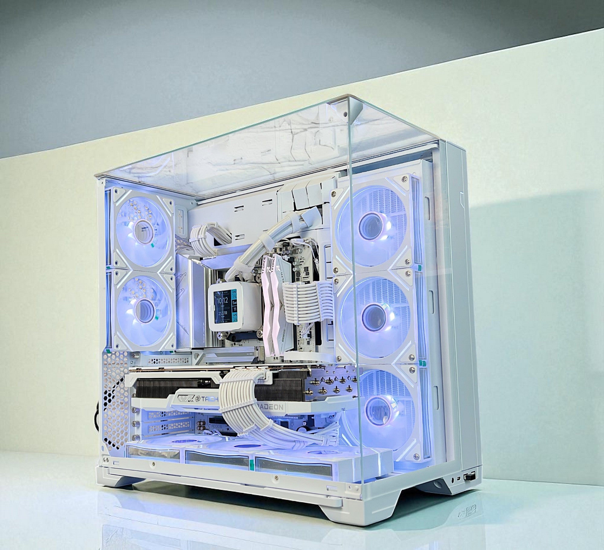 ✨The Vision✨ Ryzen 7 9800X3D ✨ RX 7900 XTX 24GB ✨ 32GB DDR5 ✨ 2TB M.2 ✨ WIN 11 PRO