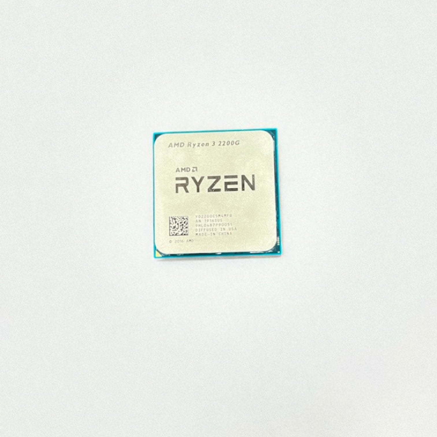 AMD Ryzen 3 3200G 4-core unlocked desktop processor with Radeon Graphics