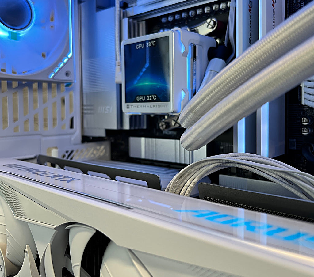 The Touch RTX 5080 Master 16GB ❄️ Ryzen 7 9800X3D ❄️ 64GB RAM ❄️ 4TB M.2 ❄️ WIFI 7 Game Bundle