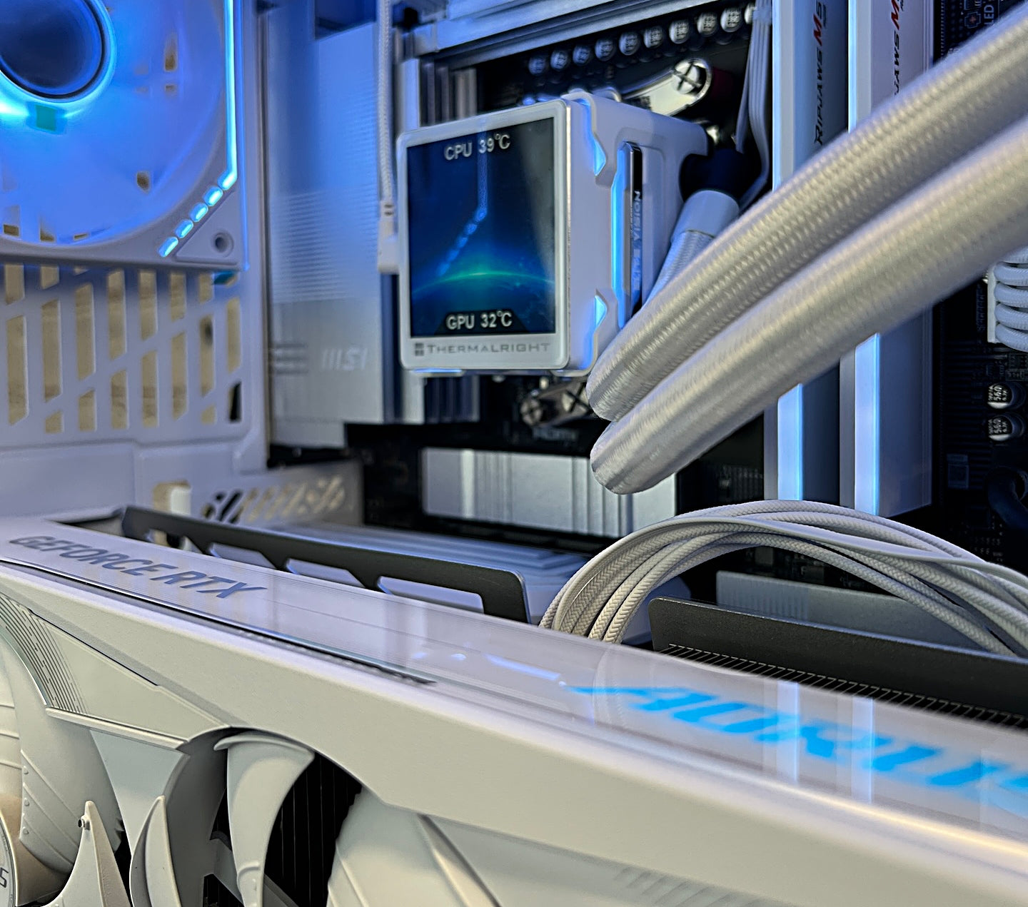 The Touch RTX 5080 Master 16GB ❄️ Ryzen 7 9800X3D ❄️ 64GB RAM ❄️ 4TB M.2 ❄️ WIFI 7 Game Bundle